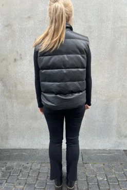 Jimmi Vest Black