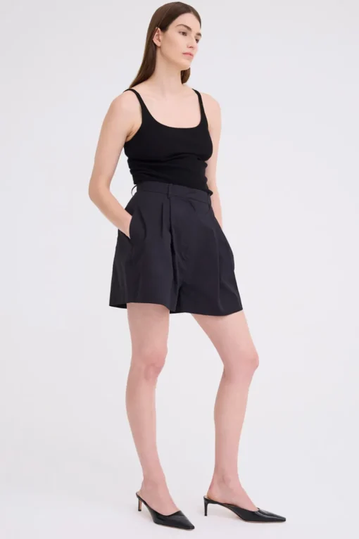 Nigel Short Black