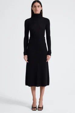 Omega Skirt Black